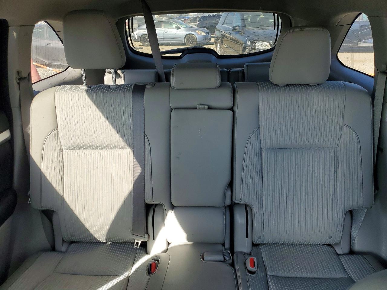 2016 TOYOTA HIGHLANDER LE PLUS photo 10