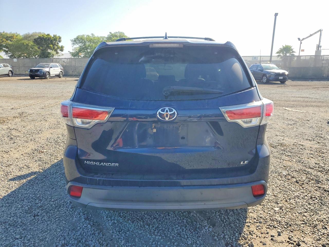 2016 TOYOTA HIGHLANDER LE PLUS photo 6