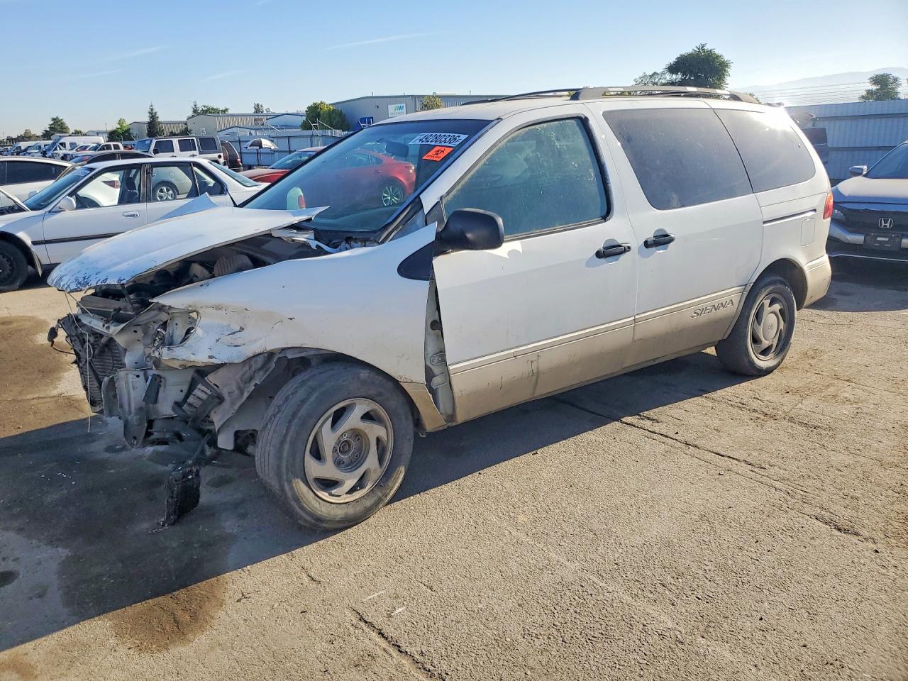 1999 TOYOTA SIENNA