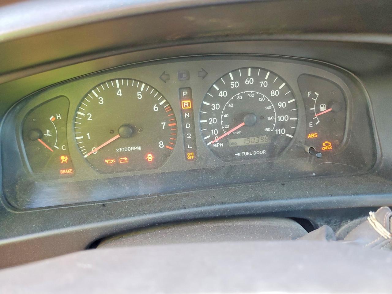 1999 TOYOTA SIENNA LE photo 9
