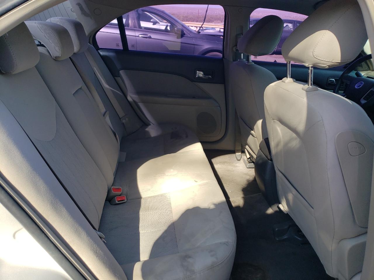2010 MERCURY MILAN photo 19