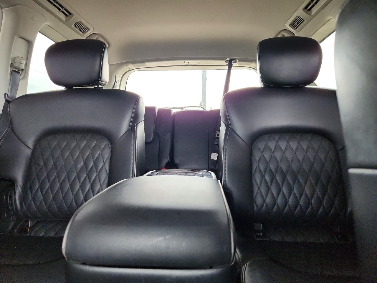 2019 INFINITI QX80 LUXE photo 19