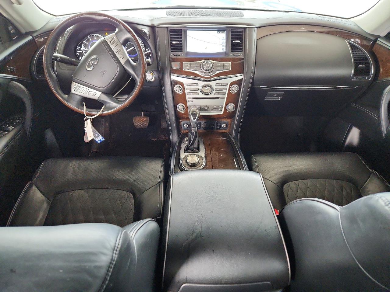 2019 INFINITI QX80 LUXE photo 15