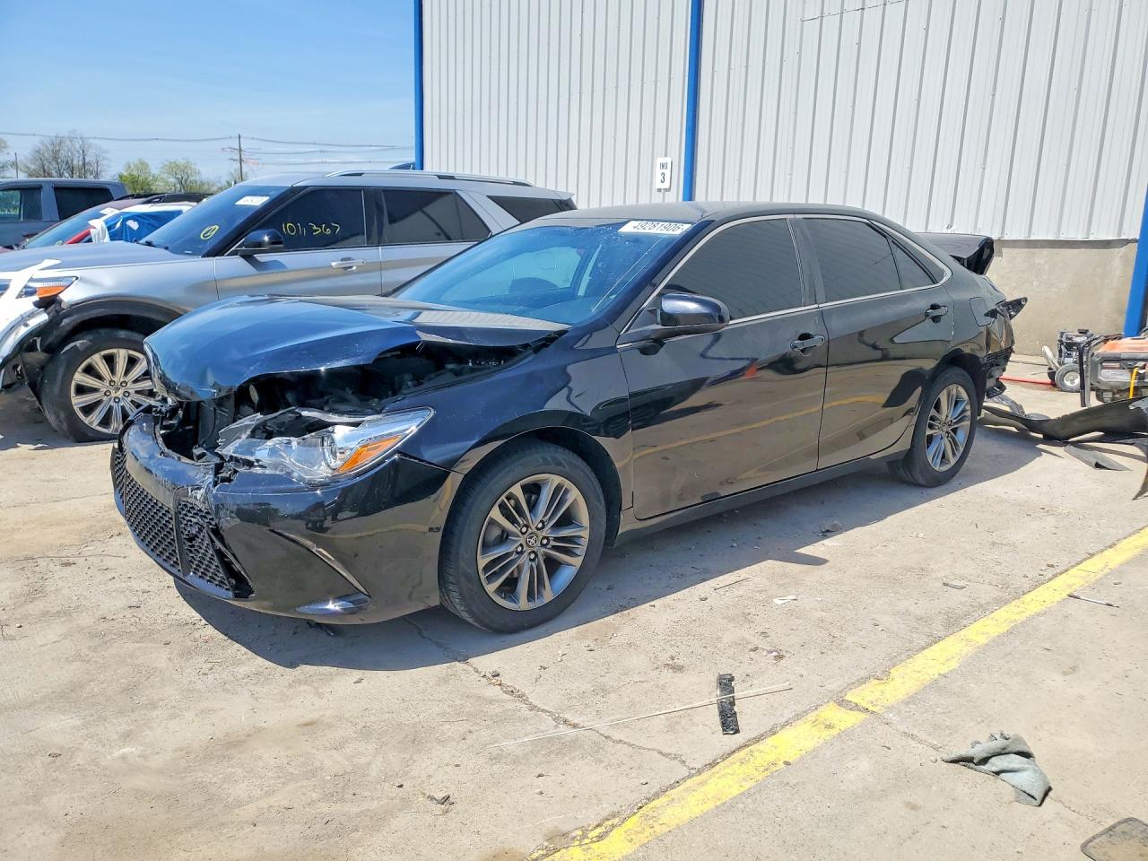 2017 TOYOTA CAMRY