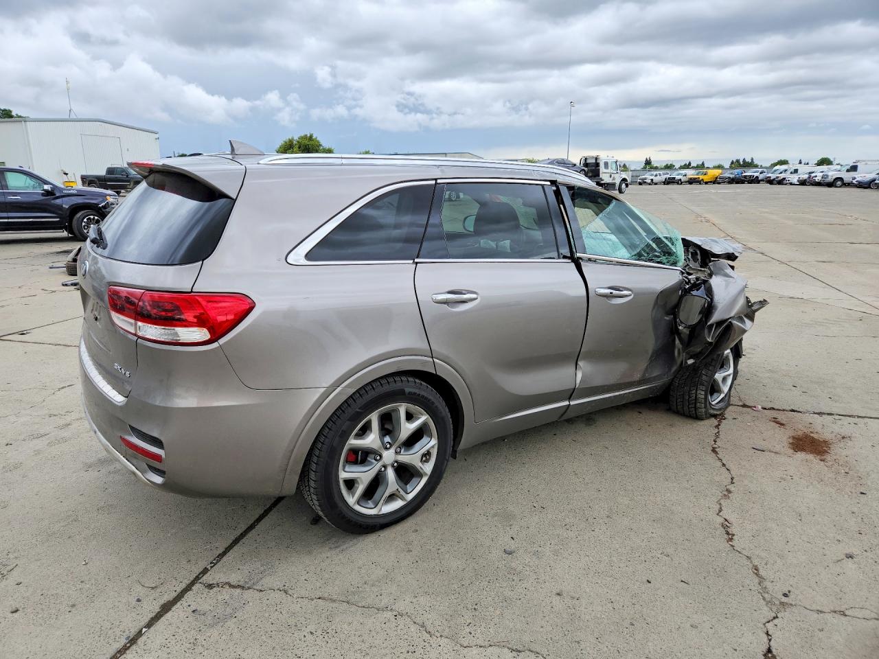 2016 KIA SORENTO SX V6 photo 3
