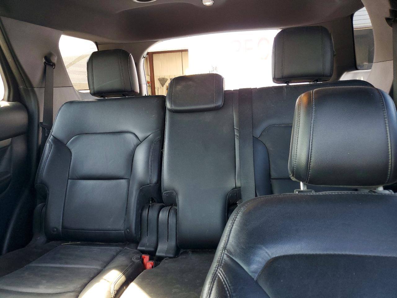 2018 FORD EXPLORER XLT photo 19