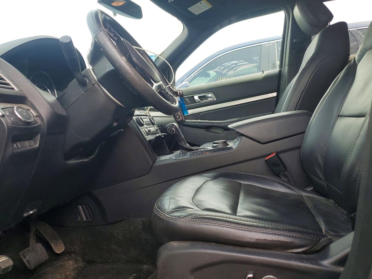 2018 FORD EXPLORER XLT photo 13