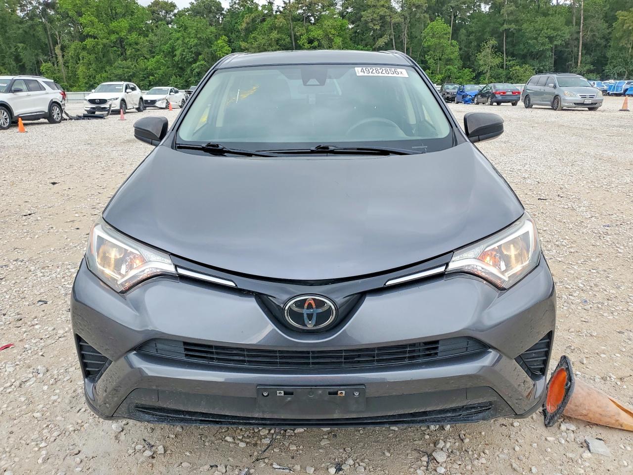 2018 TOYOTA RAV4 LE photo 5
