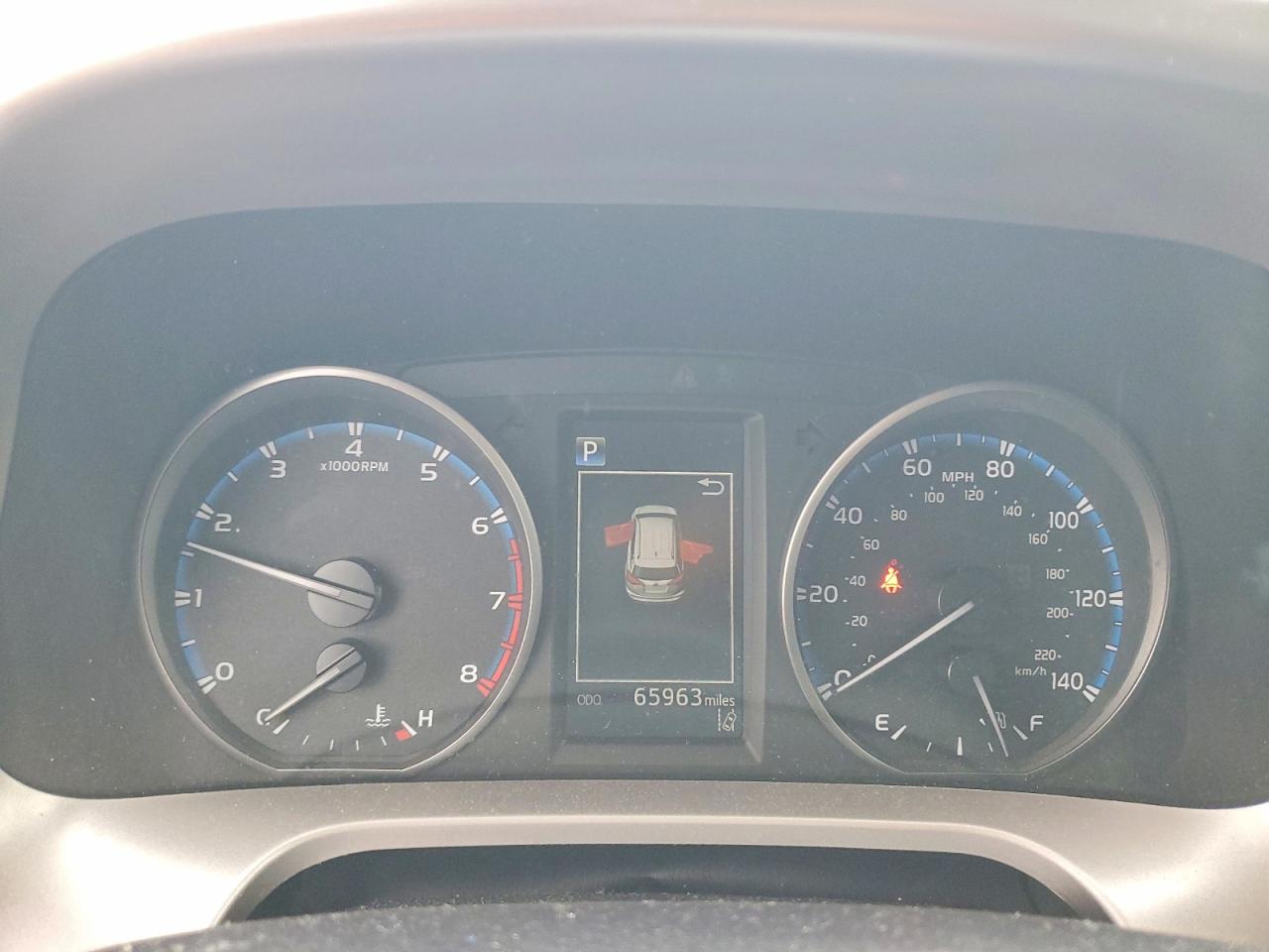 2018 TOYOTA RAV4 LE photo 9