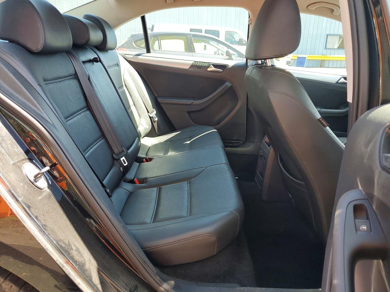 2012 VOLKSWAGEN JETTA TDI photo 19
