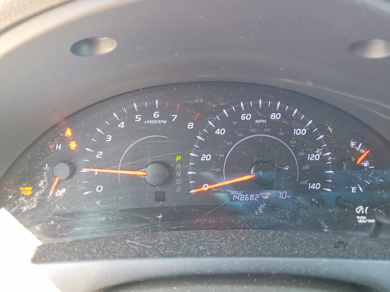 2010 TOYOTA CAMRY LE photo 17