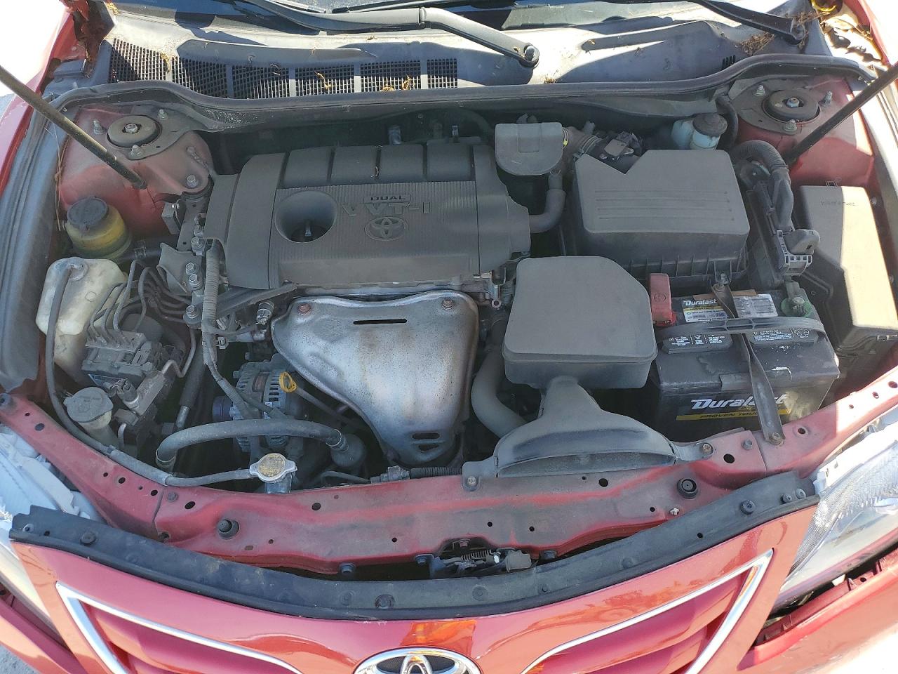 2010 TOYOTA CAMRY LE photo 21