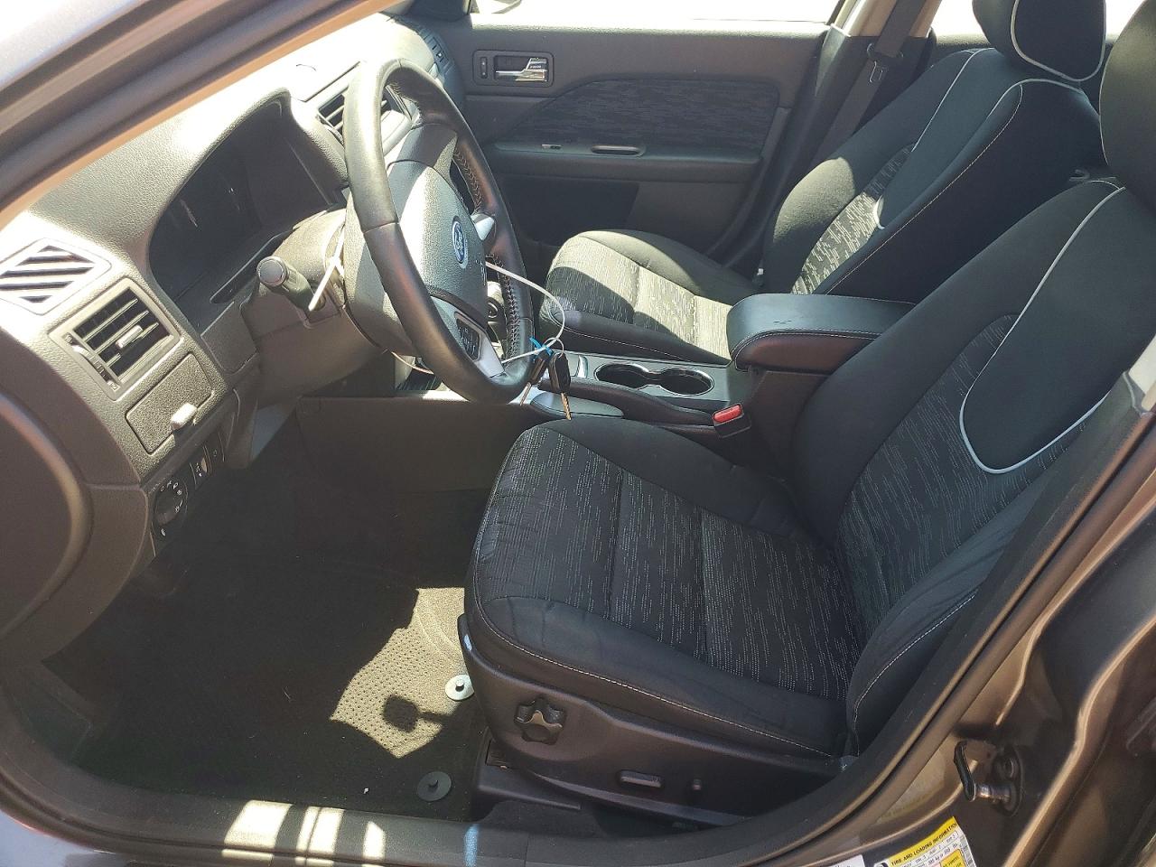 2012 FORD FUSION photo 19