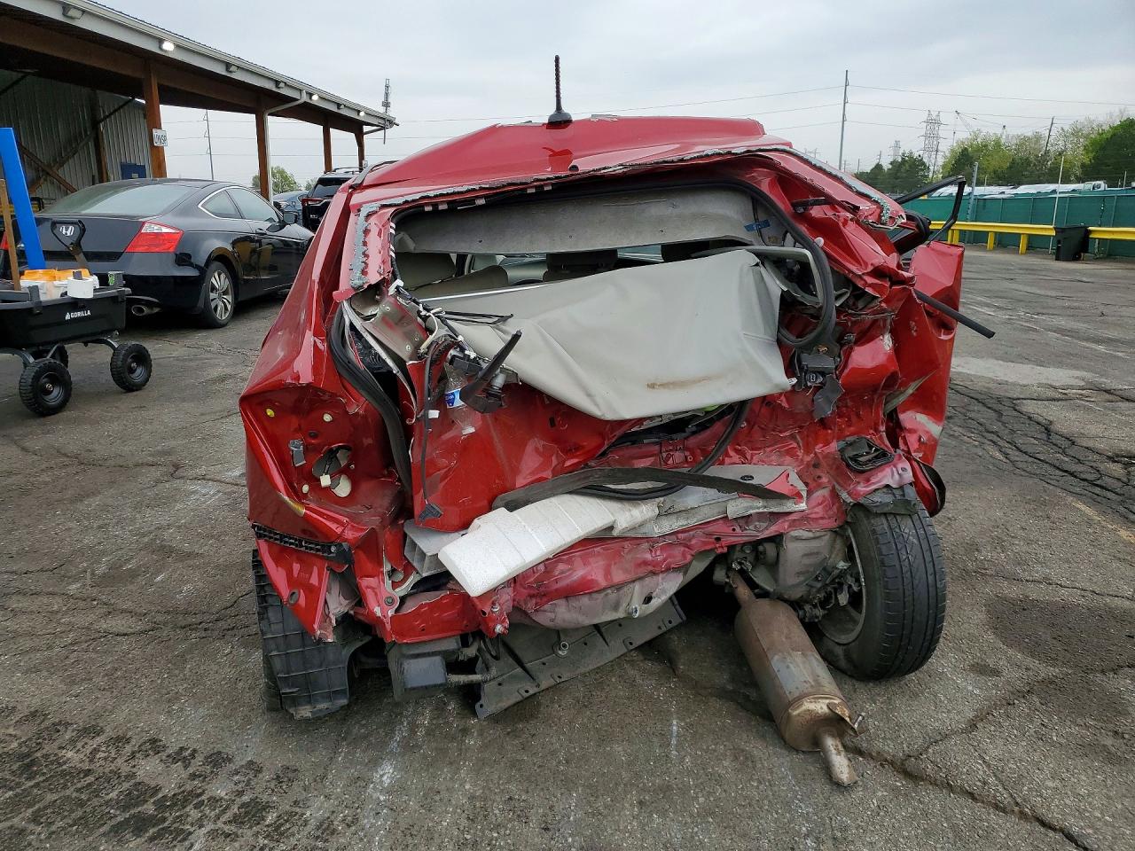 2011 TOYOTA PRIUS TWO photo 6