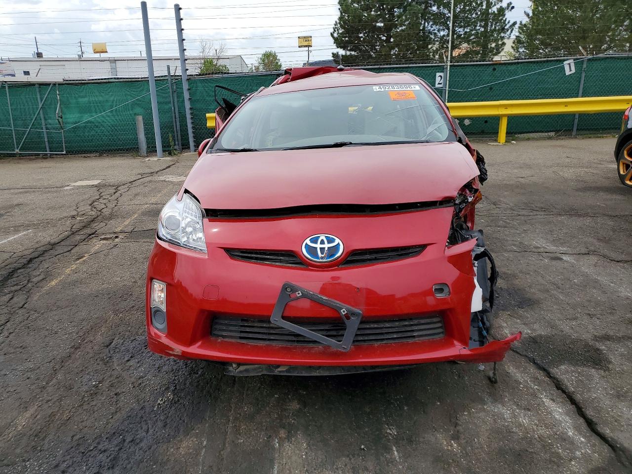 2011 TOYOTA PRIUS TWO photo 5