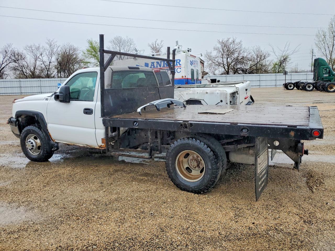 2006 CHEVROLET SILVERADO K3500 FLATBED TRUCK photo 3