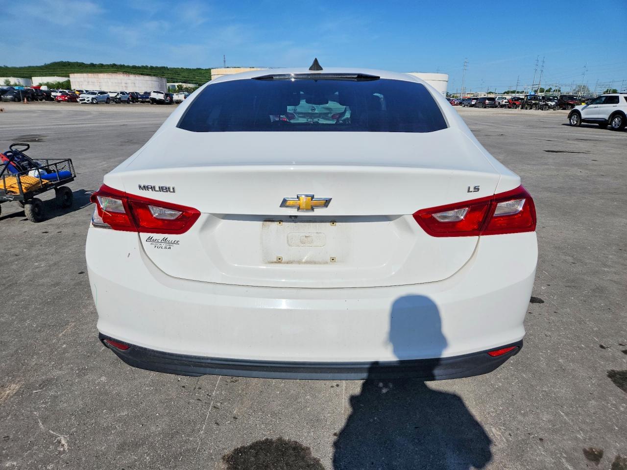 2016 CHEVROLET MALIBU LS photo 11
