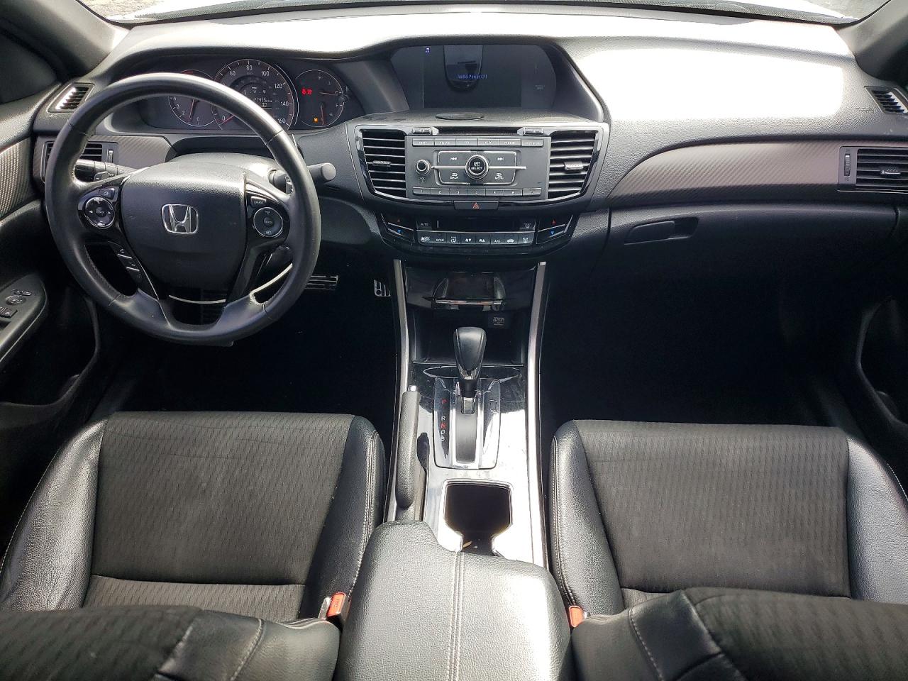 2017 HONDA ACCORD SPORT photo 15