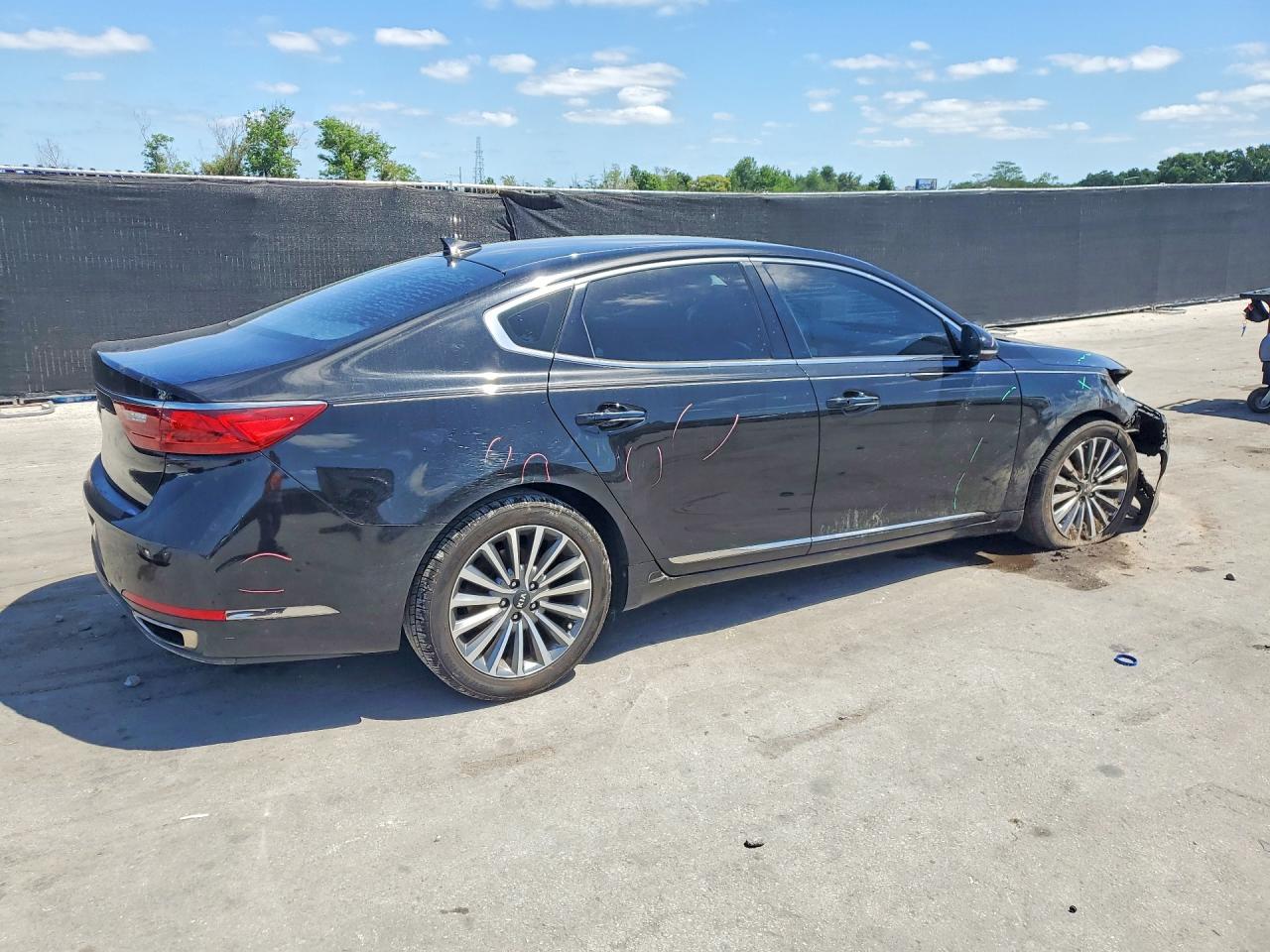 2017 KIA CADENZA PREMIUM photo 3
