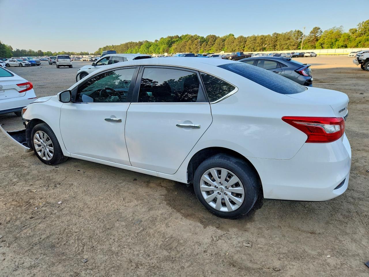 2018 NISSAN SENTRA S photo 4