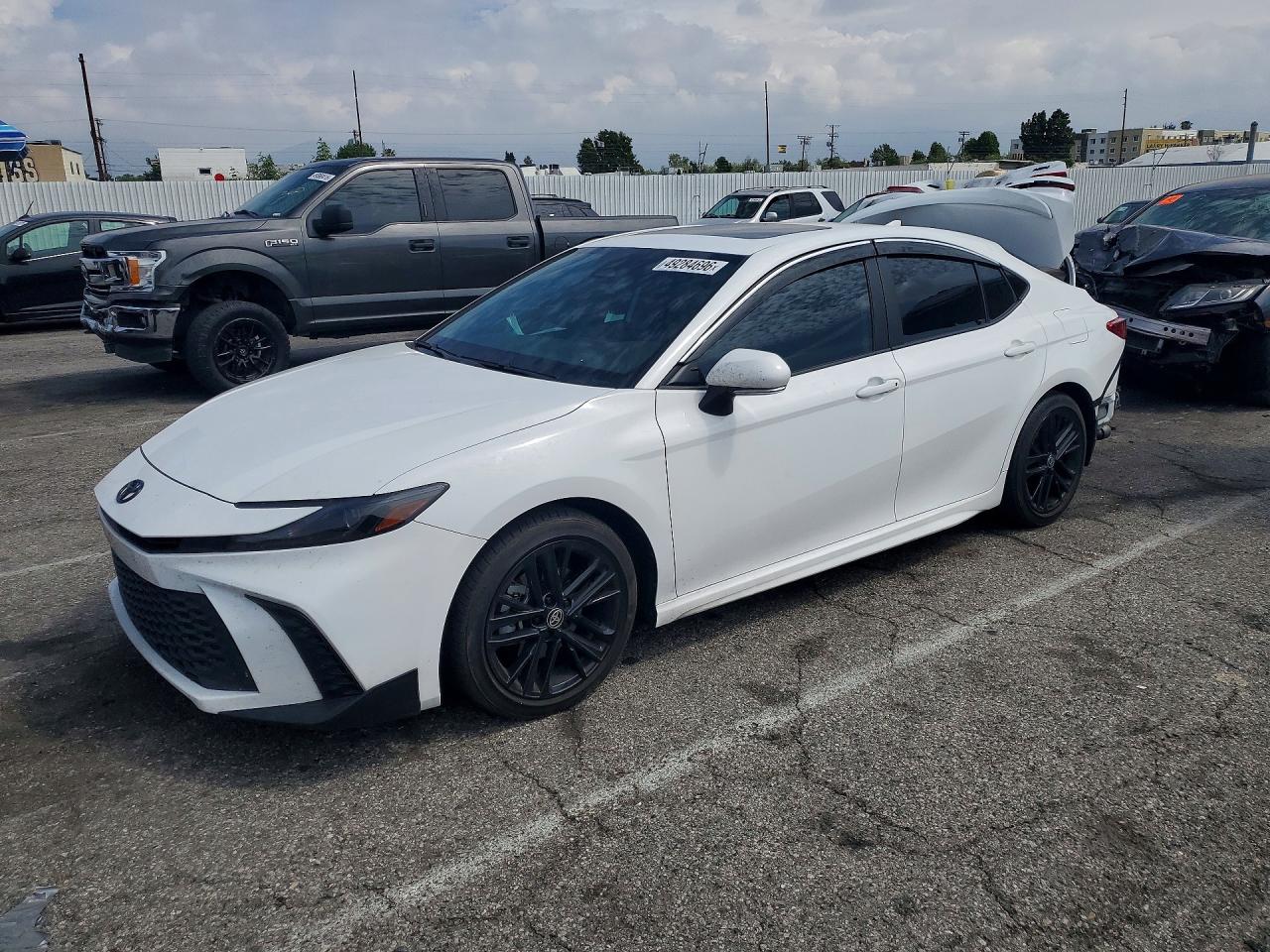 2025 TOYOTA CAMRY