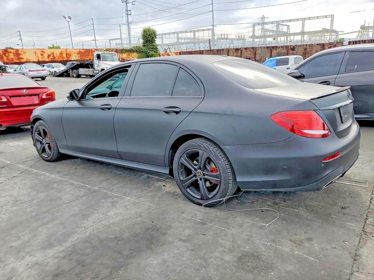 2020 MERCEDES-BENZ E 350 photo 4