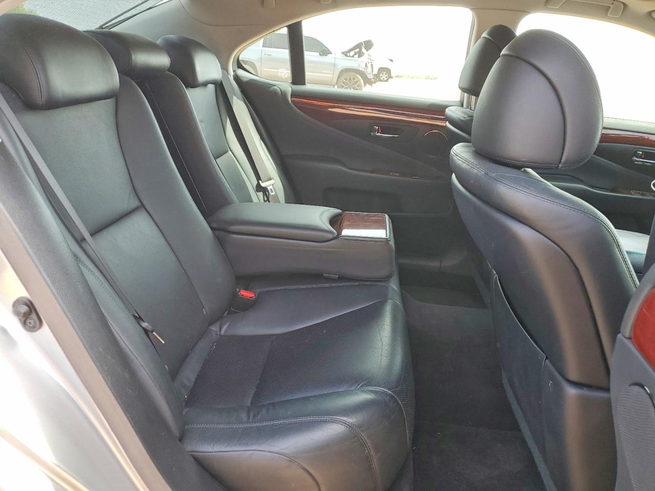 2008 LEXUS LS 460 photo 10