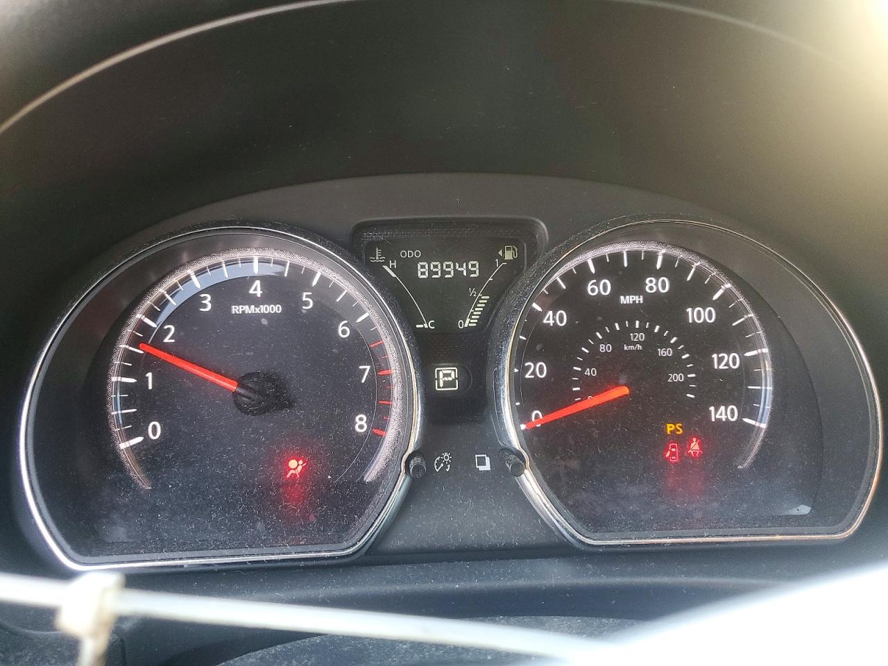 2019 NISSAN VERSA SV photo 25