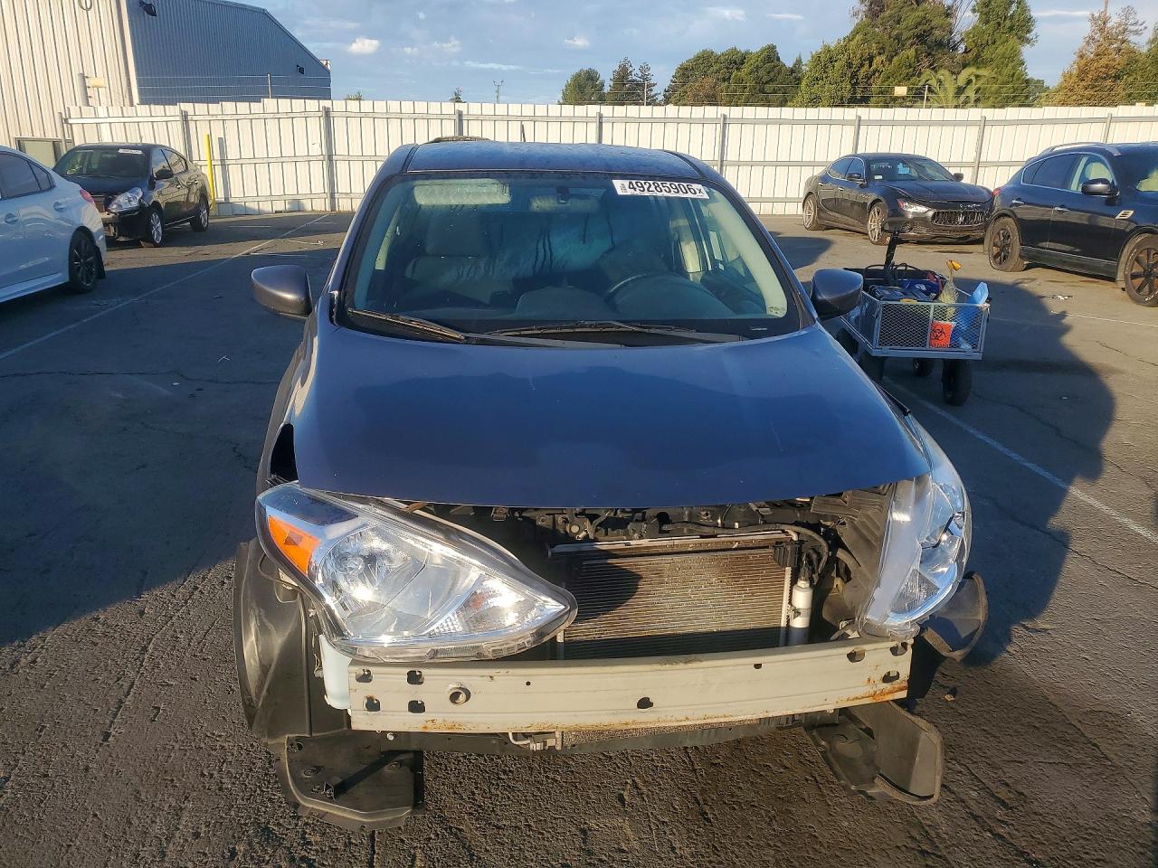 2019 NISSAN VERSA SV photo 13