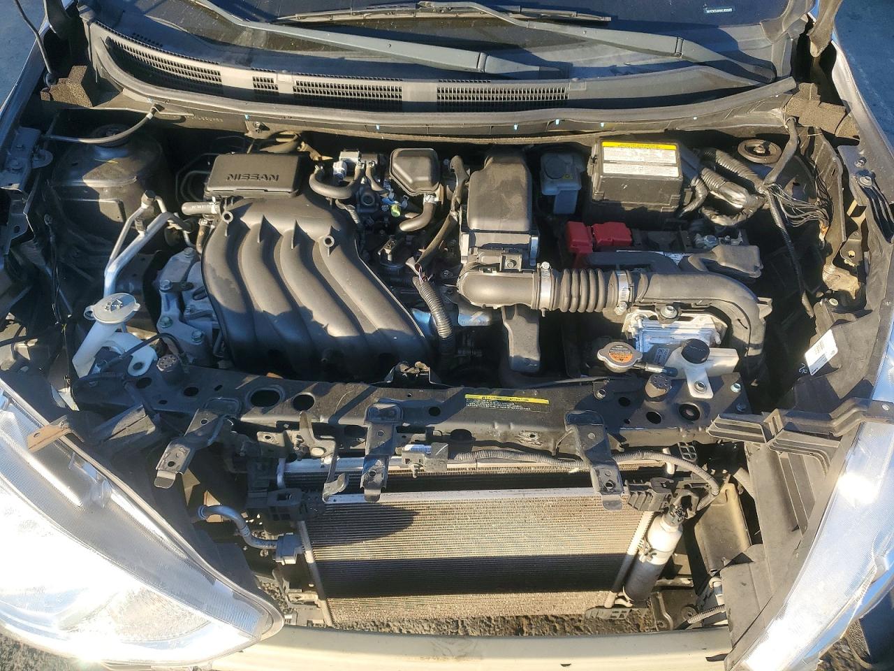 2019 NISSAN VERSA SV photo 31