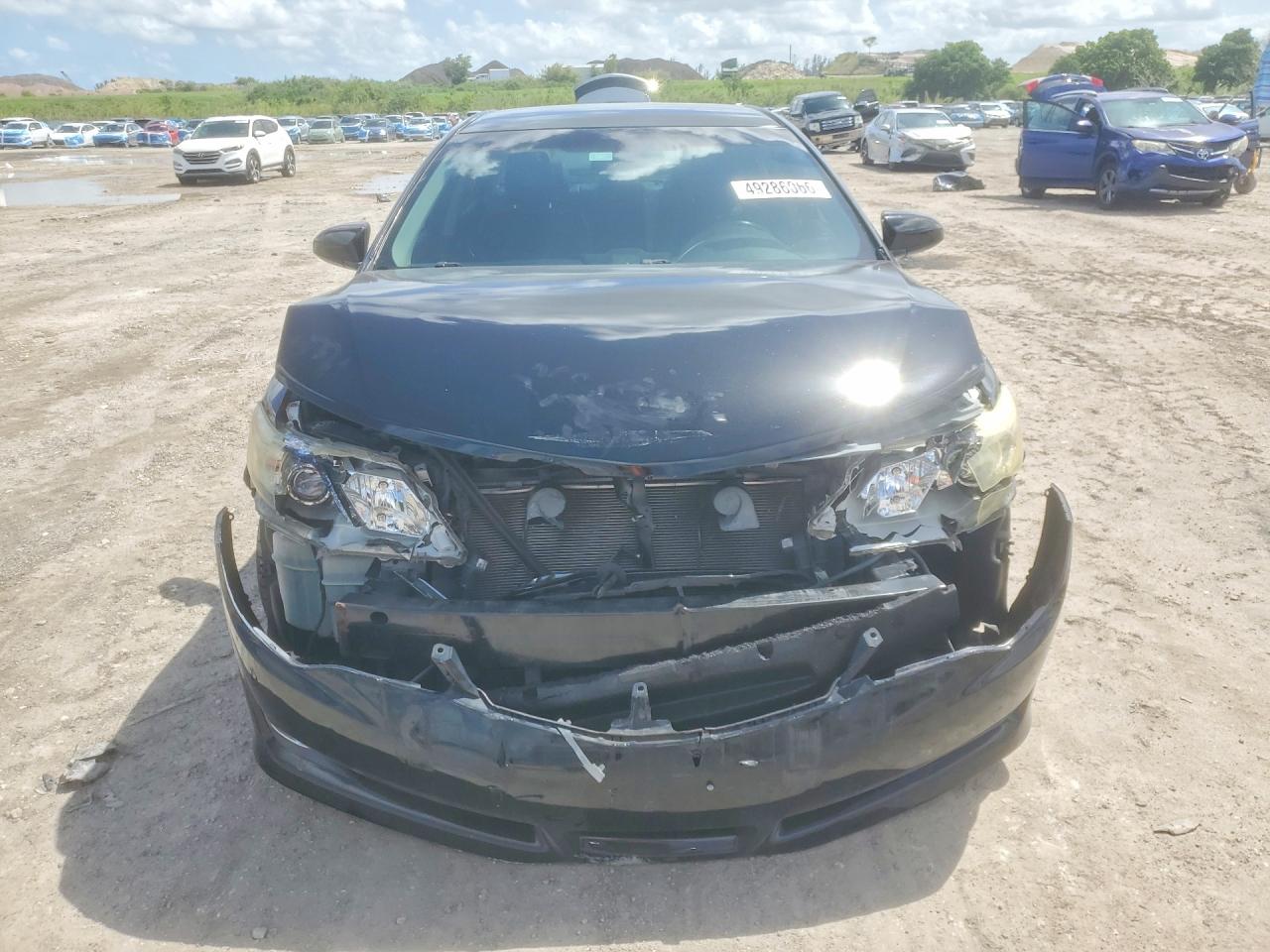 2013 TOYOTA CAMRY SE photo 13