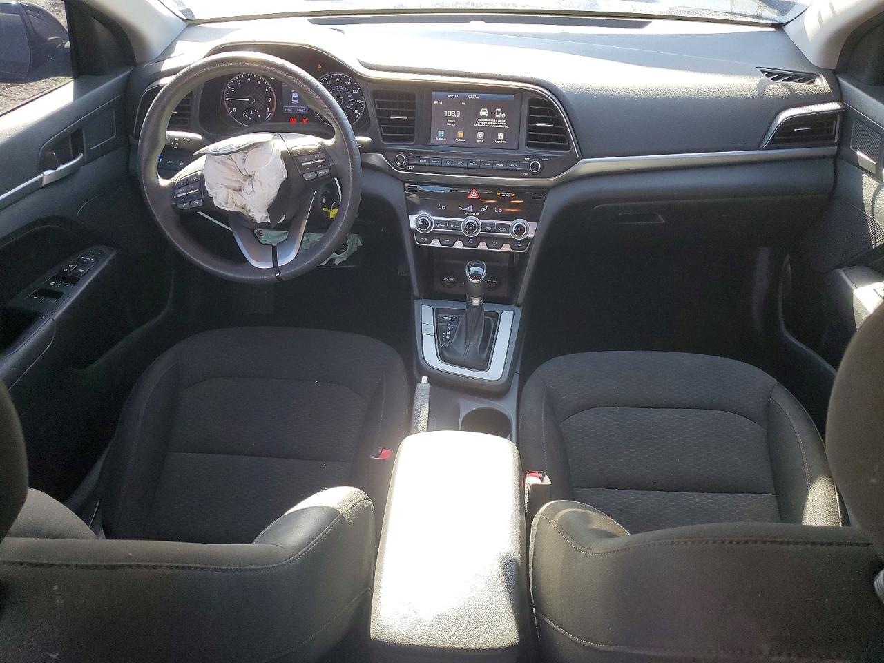 2020 HYUNDAI ELANTRA SEL photo 8