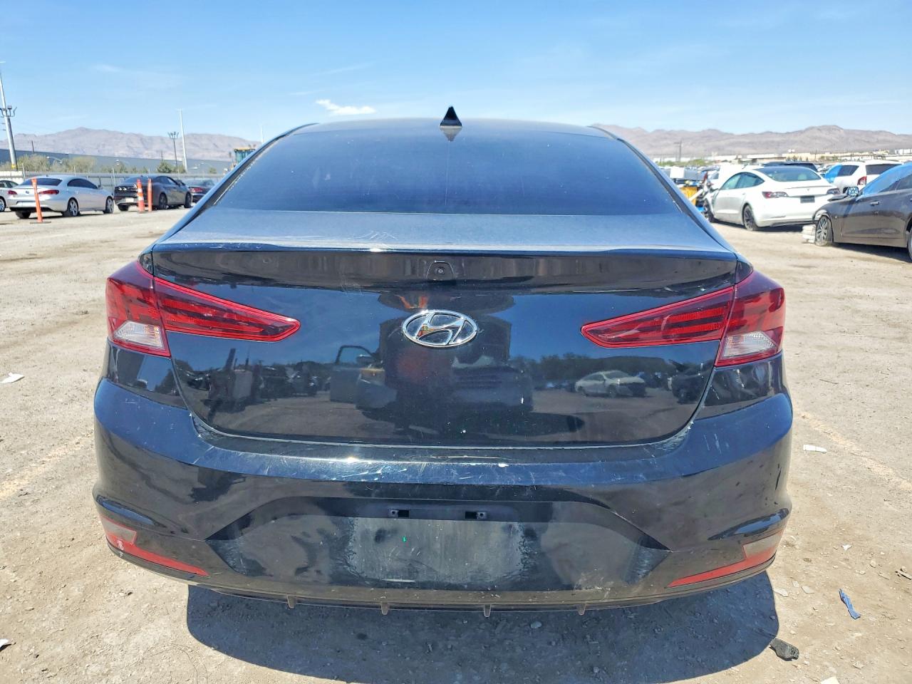2020 HYUNDAI ELANTRA SEL photo 6