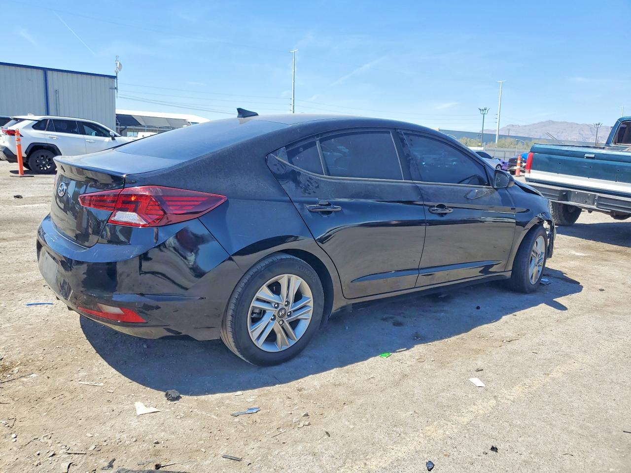 2020 HYUNDAI ELANTRA SEL photo 3