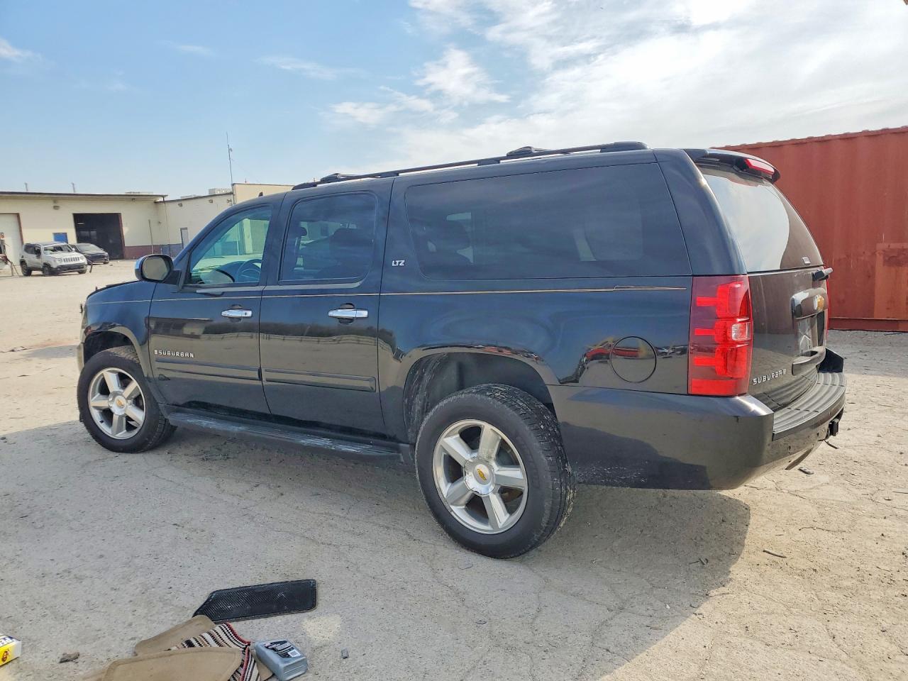 2007 CHEVROLET SUBURBAN K1500 photo 3