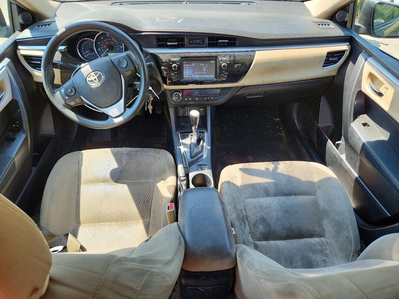 2015 TOYOTA COROLLA LE photo 22