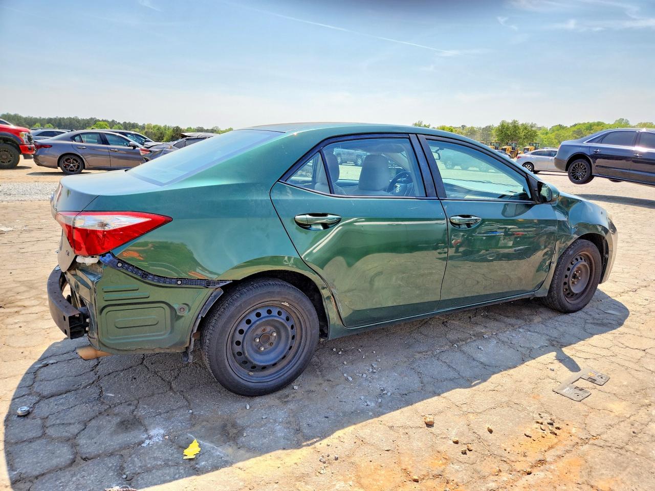 2015 TOYOTA COROLLA LE photo 7