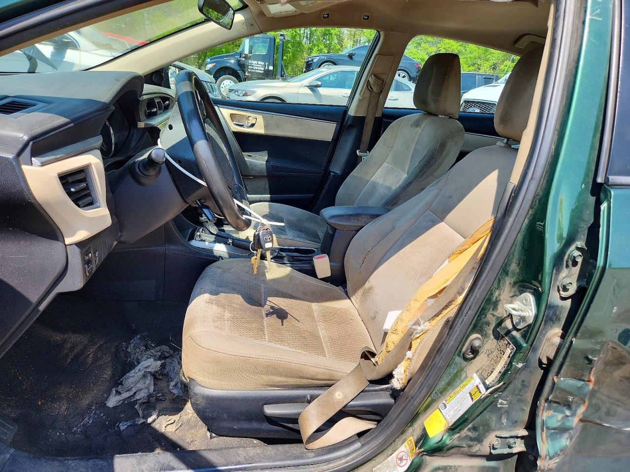 2015 TOYOTA COROLLA LE photo 19