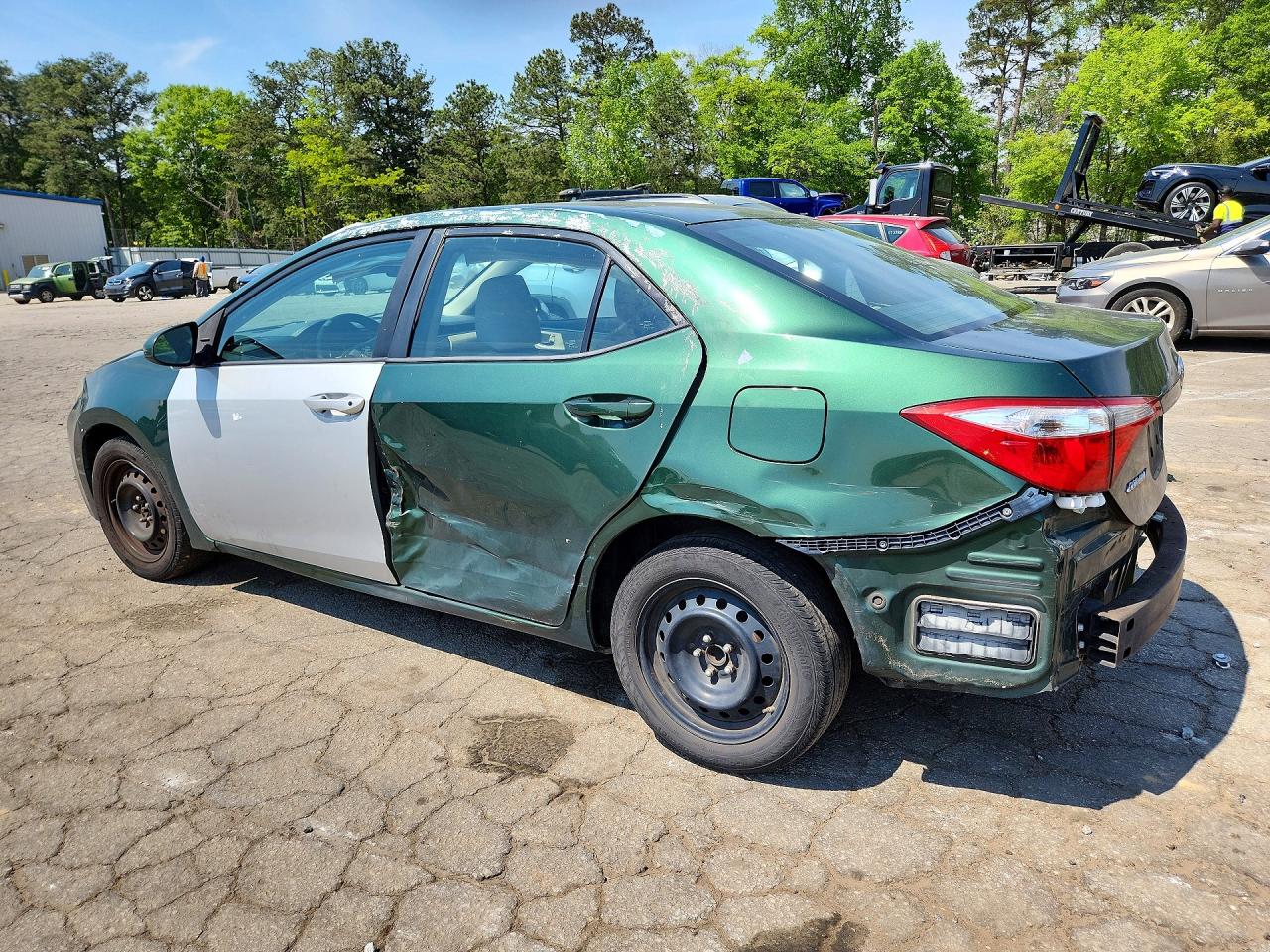 2015 TOYOTA COROLLA LE photo 4