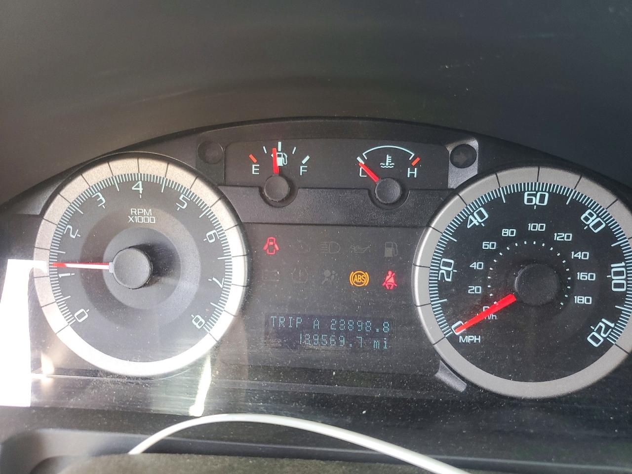 2010 FORD ESCAPE XLT photo 17