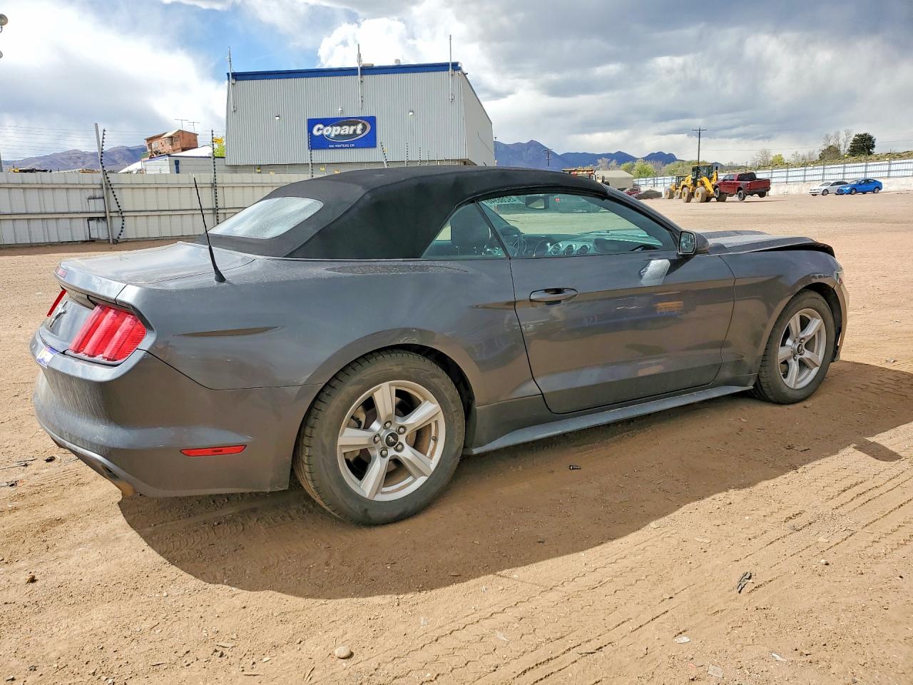2016 FORD MUSTANG photo 5