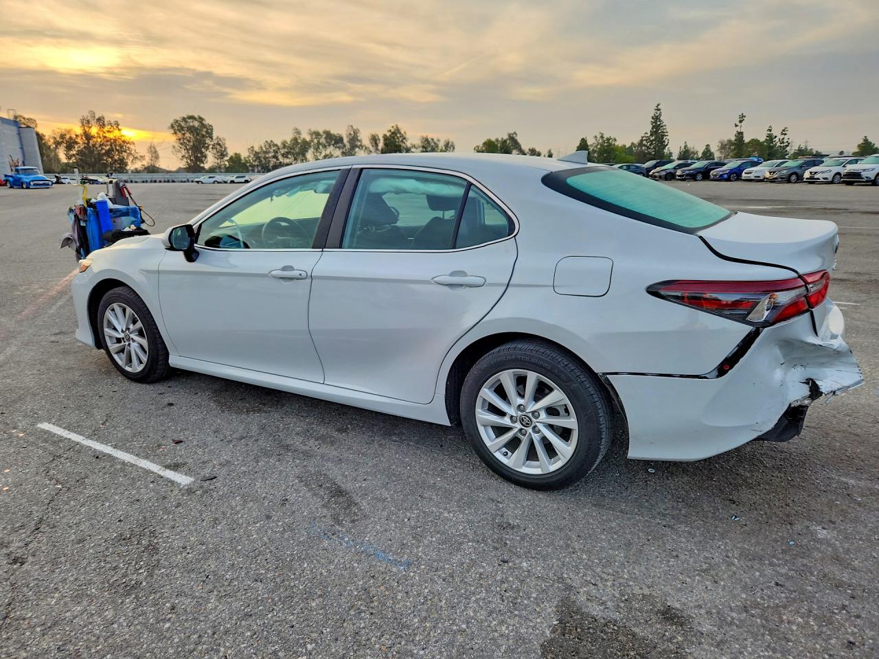 2024 TOYOTA CAMRY LE photo 4