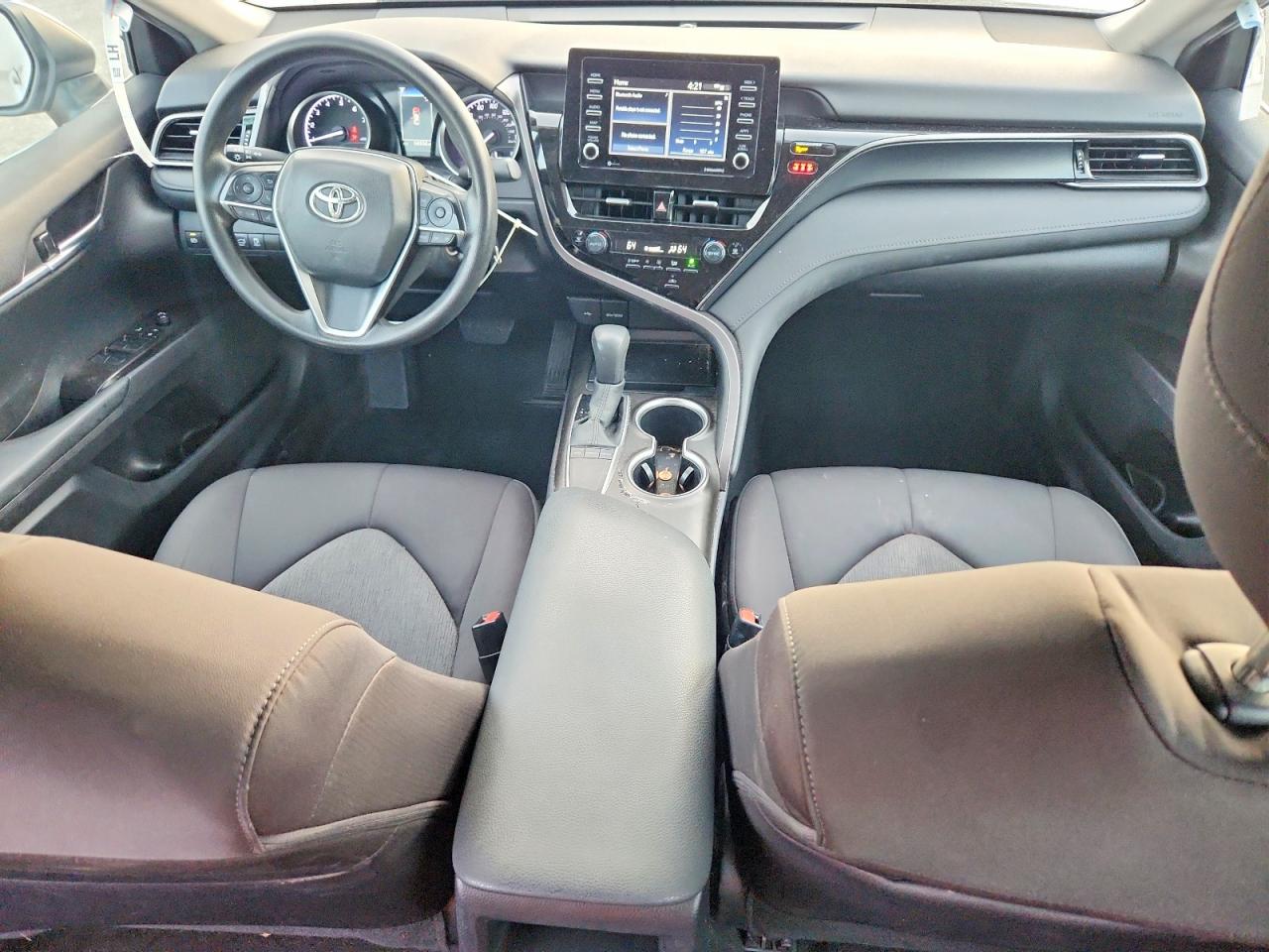 2024 TOYOTA CAMRY LE photo 22