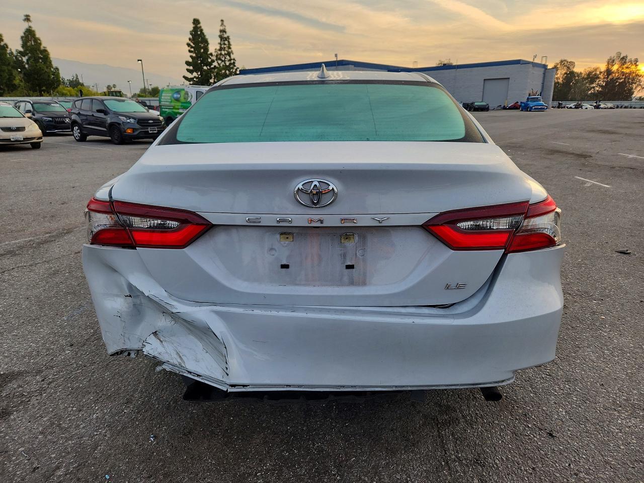2024 TOYOTA CAMRY LE photo 16