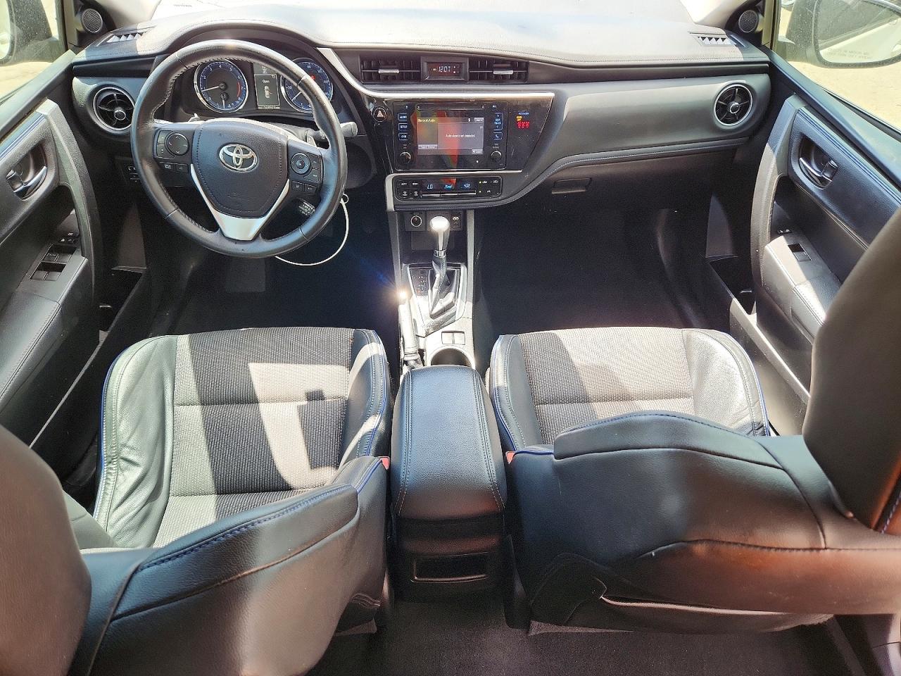 2018 TOYOTA COROLLA SE photo 15