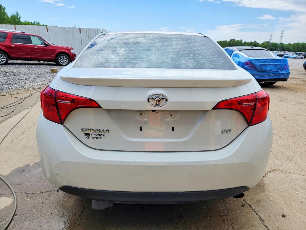 2018 TOYOTA COROLLA SE photo 11