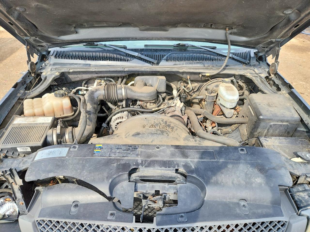 2004 CHEVROLET SILVERADO C1500 photo 21
