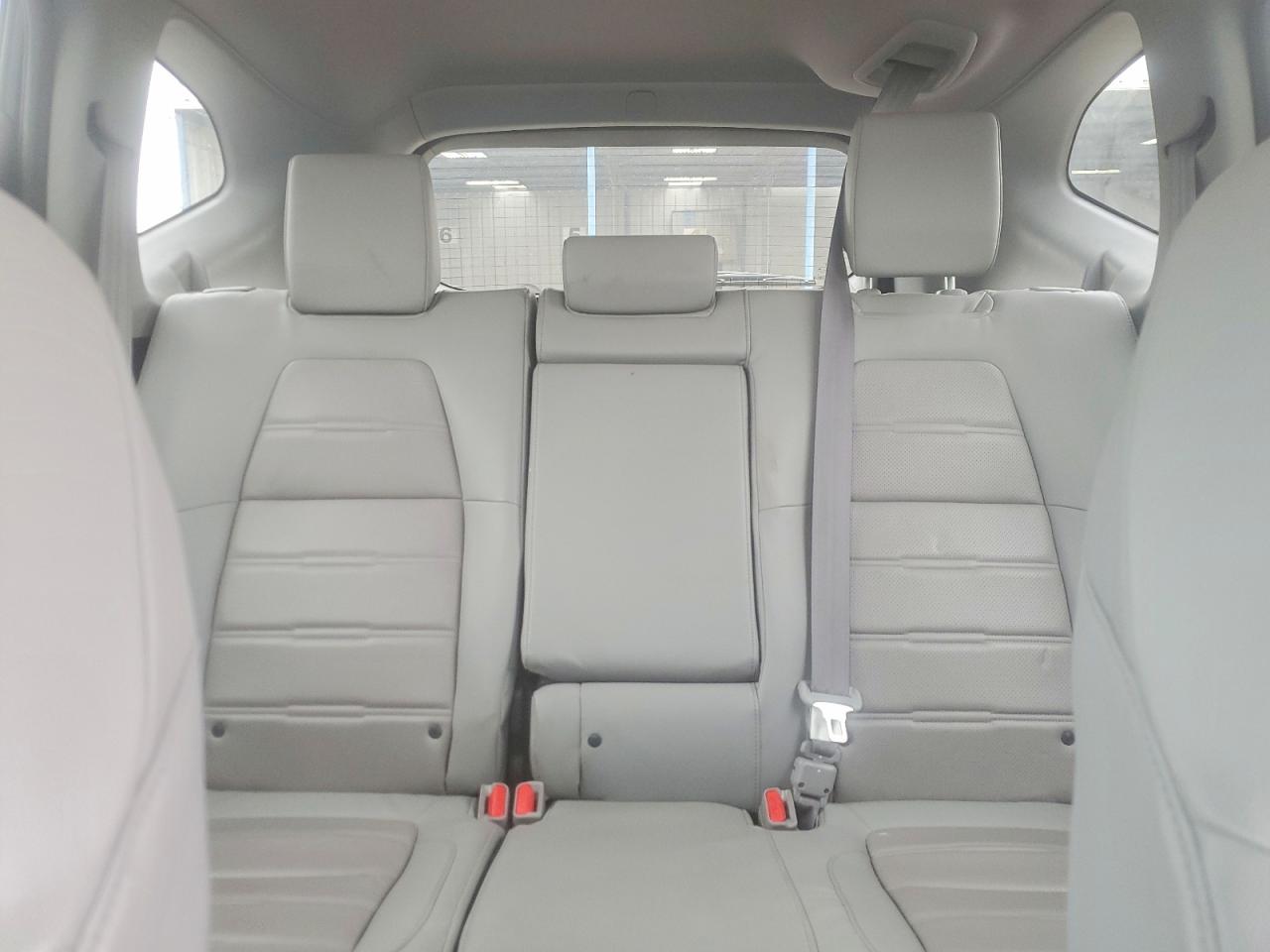2018 HONDA CR-V TOURING photo 19
