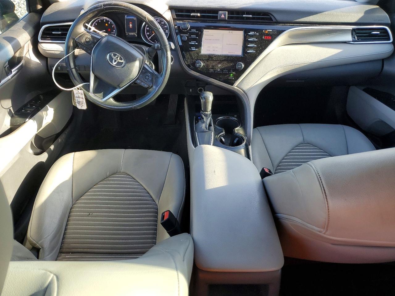 2018 TOYOTA CAMRY SE photo 22