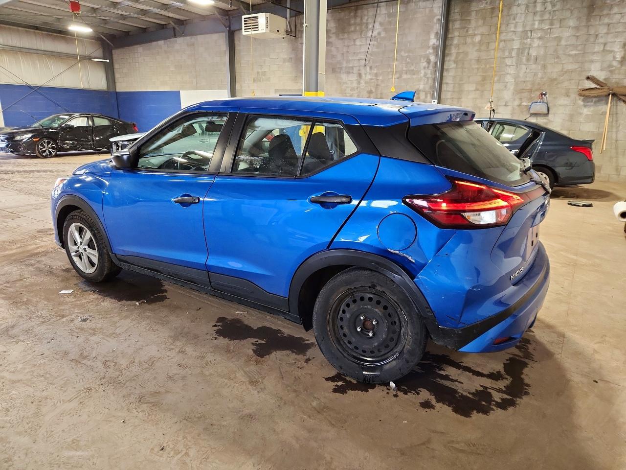 2022 NISSAN KICKS S photo 3